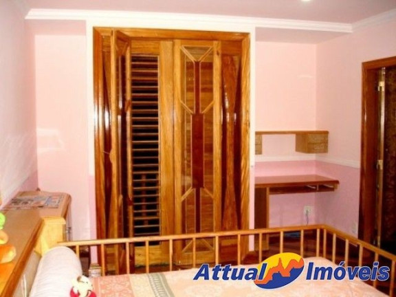 Imagem Casa com 5 Quartos à Venda, 600 m² em Quebra Frascos - Teresópolis