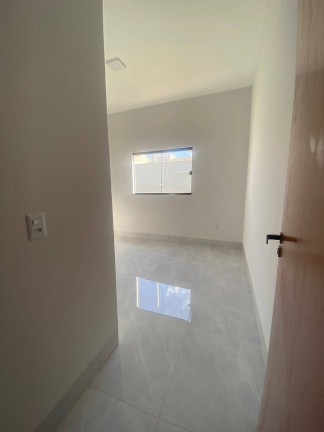 Imagem Casa com 3 Quartos à Venda, 142 m² em Moinho Dos Ventos - Goiânia Imagem Casa com 3 Quartos à Venda, 142 m² em Moinho Dos Ventos - Goiânia