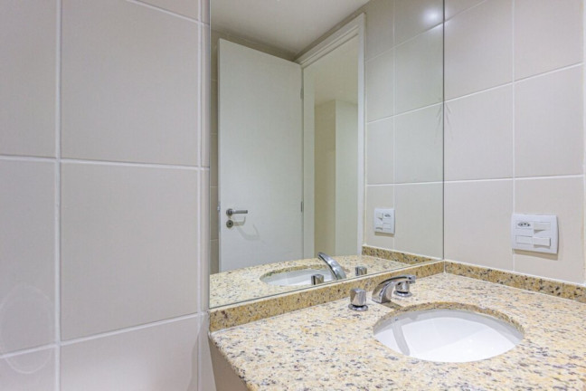 Imagem Imóvel com 2 Quartos à Venda, 99 m² em Copacabana - Rio De Janeiro