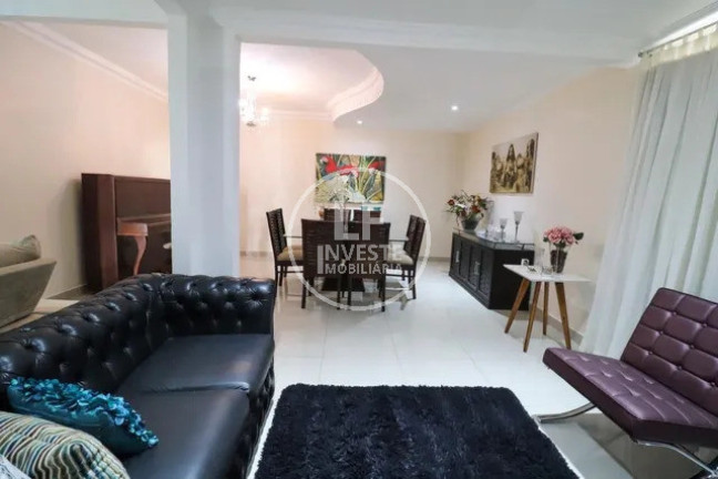 Imagem Casa com 4 Quartos à Venda, 360 m² em Jardim América - Goiânia