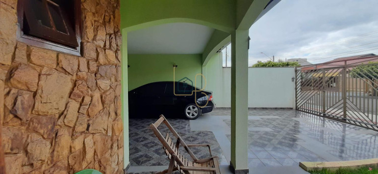 Imagem Casa com 3 Quartos à Venda, 220 m² em Santa Mônica - Londrina Imagem Casa com 3 Quartos à Venda, 220 m² em Santa Mônica - Londrina