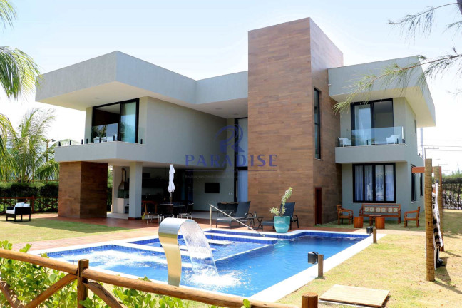 Casa com 8 Quartos à Venda, 362 m² em Guarajuba - Camaçari