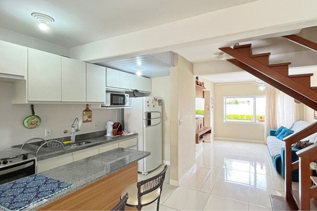 Imagem Casa com 3 Quartos à Venda, 144 m² em Hípica - Porto Alegre Imagem Casa com 3 Quartos à Venda, 144 m² em Hípica - Porto Alegre