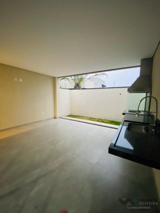 Casa com 3 Quartos à Venda,  em Loteamento Floresta - São José Dos Campos