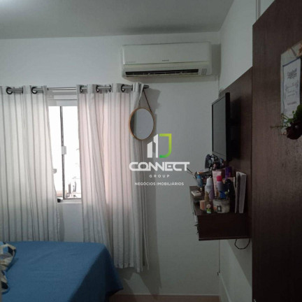 Imagem Casa com 2 Quartos à Venda, 117 m² em Espinheiros - Itajaí