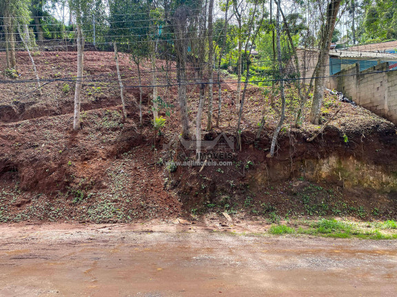 Terreno à Venda, 630 m² em Vila Nova Suíça - Campos Do Jordão