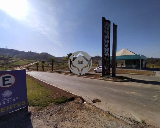 Imóvel à Venda, 250 m² em Menezes (justinópolis) - Ribeirão Das Neves