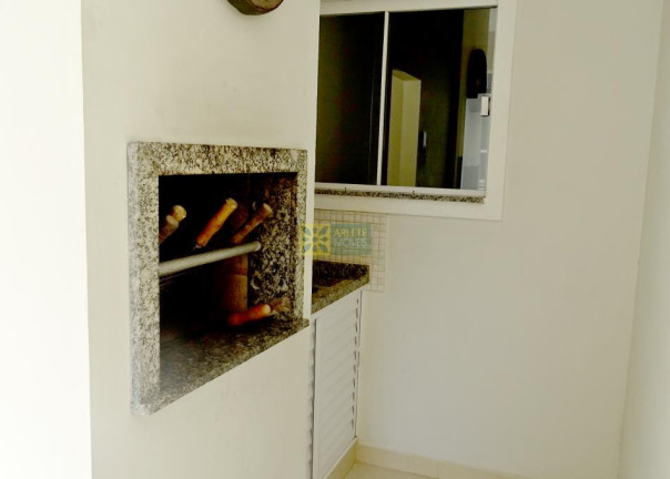 Imagem Apartamento com 2 Quartos para Alugar ou Temporada, 60 m² em Bombas - Bombinhas Imagem Apartamento com 2 Quartos para Alugar ou Temporada, 60 m² em Bombas - Bombinhas