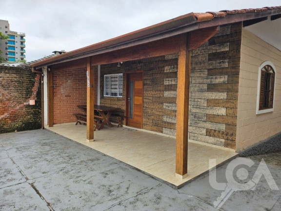 Imagem Casa com 3 Quartos à Venda, 160 m² em Massaguaçu - Caraguatatuba Imagem Casa com 3 Quartos à Venda, 160 m² em Massaguaçu - Caraguatatuba