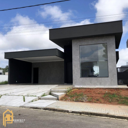 Casa com 3 Quartos à Venda, 150 m² em Via Dutra - Caçapava