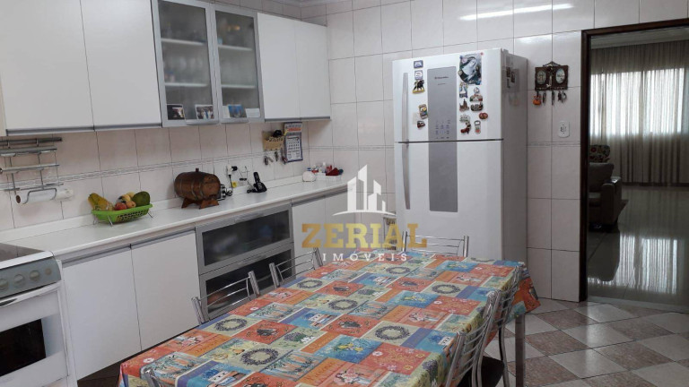 Imagem Casa com 3 Quartos à Venda, 196 m² em Vila Palmares - Santo André