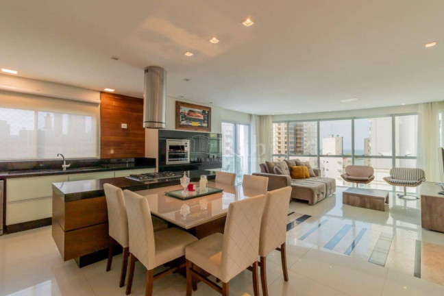 Imagem Apartamento com 3 Quartos à Venda, 151 m² em Centro - Balneário Camboriú Imagem Apartamento com 3 Quartos à Venda, 151 m² em Centro - Balneário Camboriú