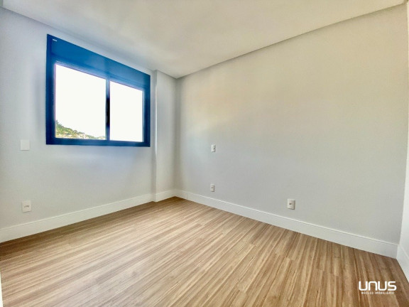 Imagem Apartamento com 3 Quartos à Venda, 213 m² em Agronômica - Florianópolis Imagem Apartamento com 3 Quartos à Venda, 213 m² em Agronômica - Florianópolis