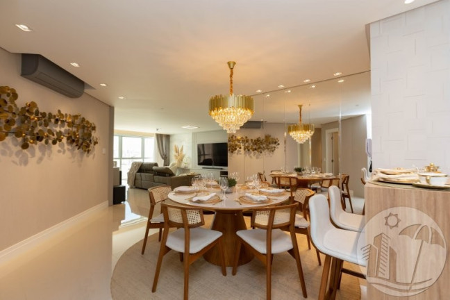 Imagem Apartamento com 3 Quartos à Venda, 165 m² em Pioneiros - Balneário Camboriú