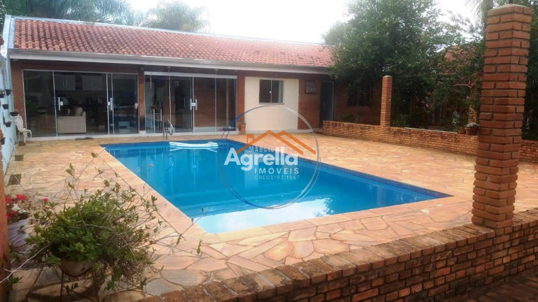 Imagem Imóvel com 4 Quartos à Venda, 317 m² em Chácara Ipê - Mogi Mirim Imagem Imóvel com 4 Quartos à Venda, 317 m² em Chácara Ipê - Mogi Mirim