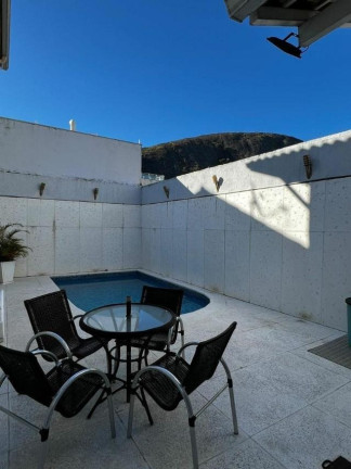 Imagem Casa com 3 Quartos à Venda, 450 m² em Itacoatiara - Niterói