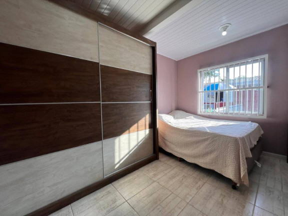 Imagem Casa com 3 Quartos à Venda, 150 m² em Centro - Balneário Barra Do Sul Imagem Casa com 3 Quartos à Venda, 150 m² em Centro - Balneário Barra Do Sul