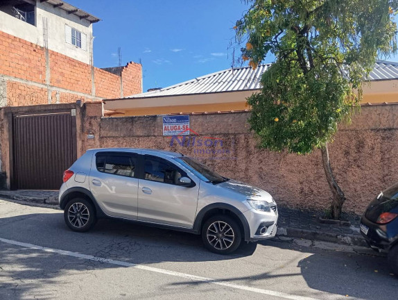 Casa com 3 Quartos para Alugar,  em Jardim Almeida Prado - Guarulhos