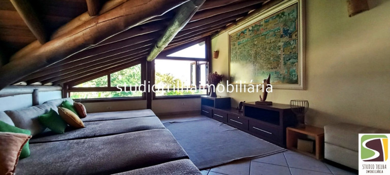 Imagem Casa com 6 Quartos à Venda, em Piúva - Ilhabela Imagem Casa com 6 Quartos à Venda, em Piúva - Ilhabela