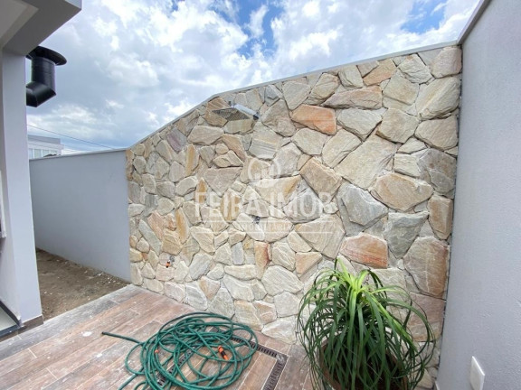 Casa com 4 Quartos à Venda, 200 m² em Papagaio - Feira De Santana
