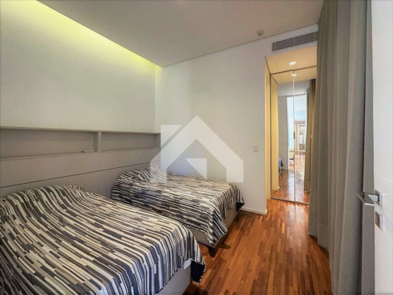 Imagem Casa de Condomínio com 5 Quartos à Venda, 726 m² em Vila De São Fernando - Cotia Imagem Casa de Condomínio com 5 Quartos à Venda, 726 m² em Vila De São Fernando - Cotia