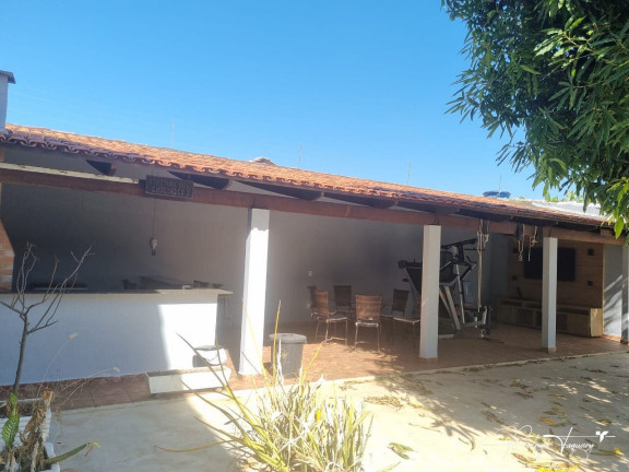 Imagem Casa com 3 Quartos à Venda, 252 m² em Jardim América - Goiânia