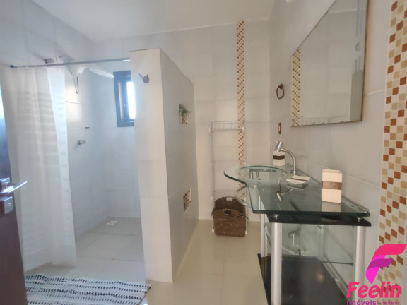 Imagem Casa com 6 Quartos à Venda, 350 m² em Campeche - Florianópolis