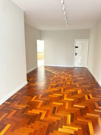 Imagem Imóvel com 3 Quartos à Venda, 125 m² em Jardim Das Acácias - São Paulo Imagem Imóvel com 3 Quartos à Venda, 125 m² em Jardim Das Acácias - São Paulo