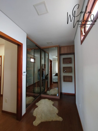 Imagem Casa com 3 Quartos à Venda, 237 m² em São Marcos - Joinville