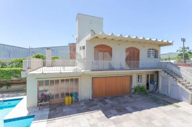 Imagem Casa com 4 Quartos à Venda, 449 m² em Jardim Itu - Porto Alegre Imagem Casa com 4 Quartos à Venda, 449 m² em Jardim Itu - Porto Alegre