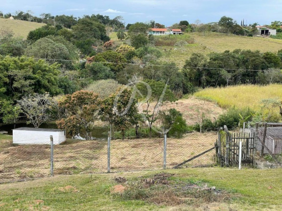 Imagem Imóvel com 4 Quartos à Venda,  em Chácaras Rurais Guararema - Jacareí