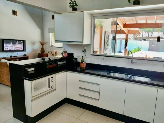 Imagem Casa com 4 Quartos à Venda, 205 m² em Toninhas - Ubatuba Imagem Casa com 4 Quartos à Venda, 205 m² em Toninhas - Ubatuba