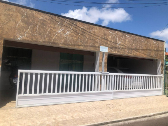Imagem Casa com 3 Quartos à Venda, 250 m² em Siqueira Campos - Aracaju Imagem Casa com 3 Quartos à Venda, 250 m² em Siqueira Campos - Aracaju
