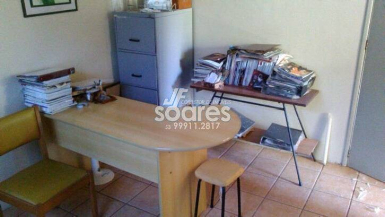 Imagem Sobrado com 4 Quartos à Venda, 147 m² em Centro - Pelotas