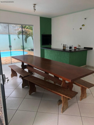 Imagem Imóvel com 4 Quartos à Venda,  em Setor Comercial - Sinop