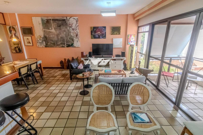 Imagem Apartamento com 3 Quartos à Venda, 137 m²