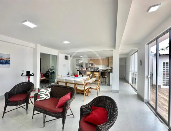 Imagem Casa com 4 Quartos à Venda, 202 m² em Setor Sul - Goiânia Imagem Casa com 4 Quartos à Venda, 202 m² em Setor Sul - Goiânia