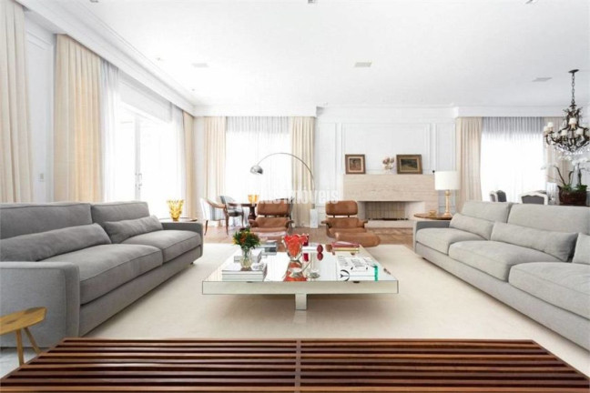 Casa com 4 Quartos à Venda, 713 m² em Jardim Paulista - São Paulo