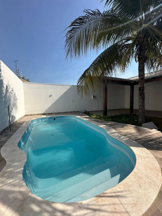 Imagem Casa com 3 Quartos à Venda, 360 m² em Santa Cruz - Cuiabá