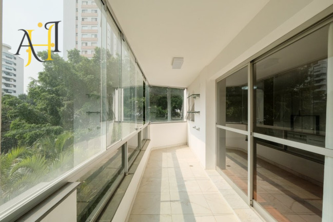 Imagem Apartamento com 3 Quartos à Venda, 215 m² em Campo Belo - São Paulo
