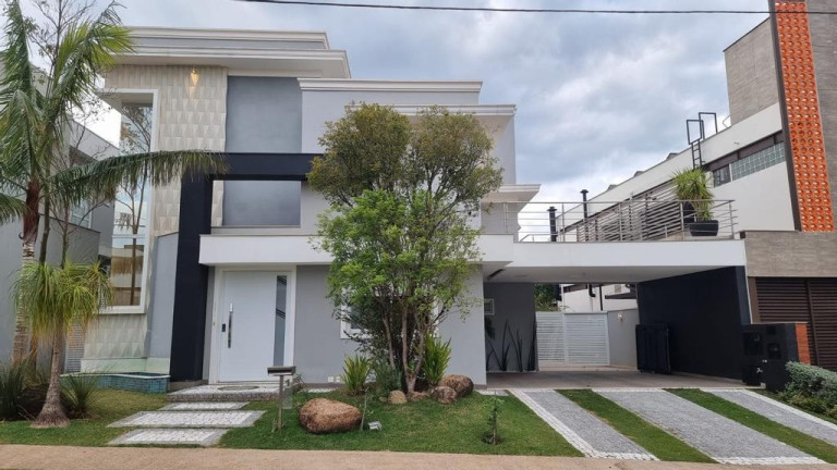 Sobrado com 4 Quartos à Venda, 334 m² em Loteamento Parque Dos Alecrins - Campinas