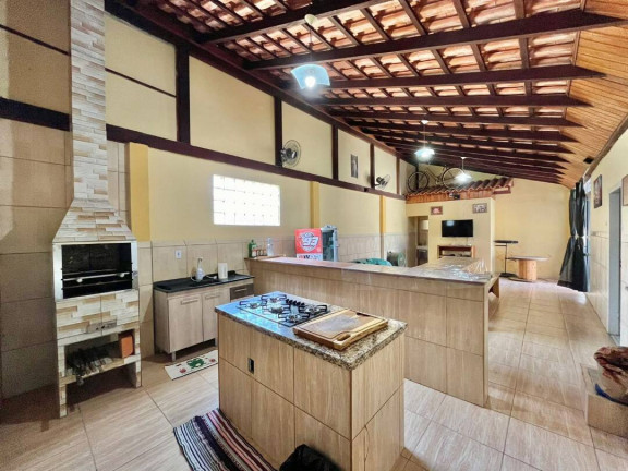Imagem Casa com 5 Quartos à Venda, 224 m² em Pinheiros - Balneário Barra Do Sul