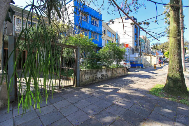 Imagem Casa com 3 Quartos à Venda, 179 m² em Petrópolis - Porto Alegre Imagem Casa com 3 Quartos à Venda, 179 m² em Petrópolis - Porto Alegre