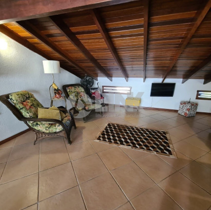 Imagem Casa com 4 Quartos à Venda, 167 m² em Hípica - Porto Alegre Imagem Casa com 4 Quartos à Venda, 167 m² em Hípica - Porto Alegre