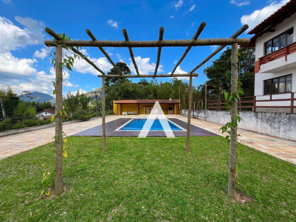 Imagem Casa com 4 Quartos à Venda, 197 m² em Alto - Teresópolis Imagem Casa com 4 Quartos à Venda, 197 m² em Alto - Teresópolis