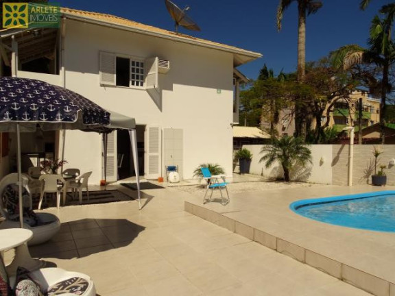 Casa com 3 Quartos à Venda, 150 m² em Centro - Porto Belo