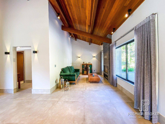 Imagem Casa com 4 Quartos à Venda, 260 m² em Comary - Teresópolis