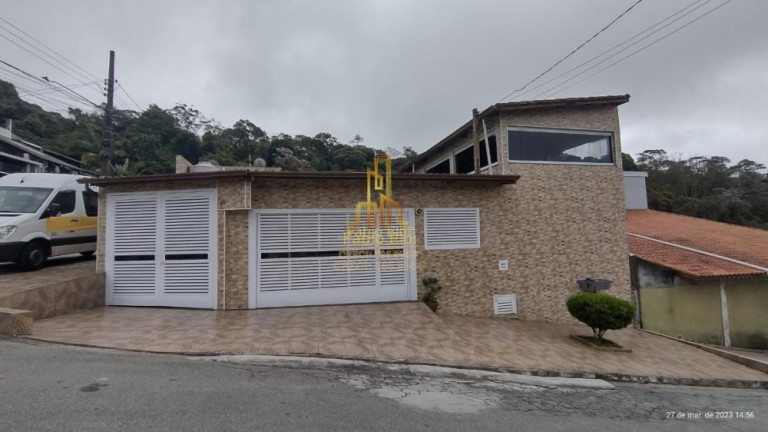 Imagem Casa com 3 Quartos à Venda, 200 m² em Bocaina - Ribeirão Pires Imagem Casa com 3 Quartos à Venda, 200 m² em Bocaina - Ribeirão Pires