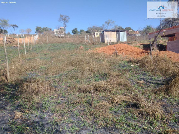 Imagem Terreno à Venda, 300 m² em Paraiso Imagem Terreno à Venda, 300 m² em Paraiso