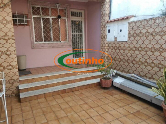 Imagem Casa com 4 Quartos à Venda, 250 m² em Vila Isabel - Rio De Janeiro Imagem Casa com 4 Quartos à Venda, 250 m² em Vila Isabel - Rio De Janeiro